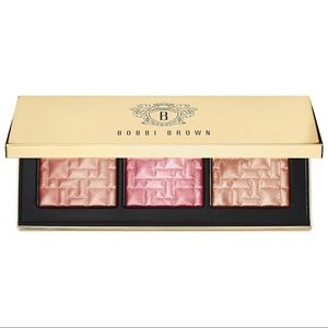 Bobbi Brown highlighting trio